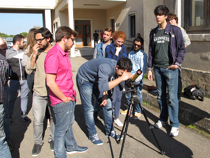 Studenti durante l'osservazione